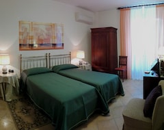 Hotel Umbra (Assisi, Italy)