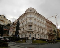 Otel Slovan (Karlovy Vary, Çek Cumhuriyeti)