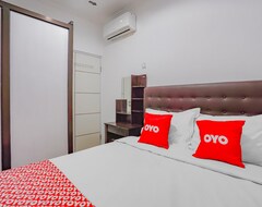 Otel Spot On 90110 A1 Pakis Argosari (Surabaya, Endonezya)