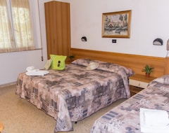 Khách sạn Hotel Trianon (Bellaria-Igea Marina, Ý)
