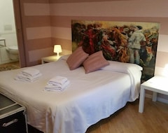 Hotelli Megaride Guest House (Como, Italia)