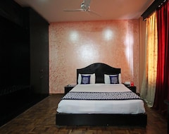Hotel OYO 7252 near Kempty Falls (Mussoorie, India)