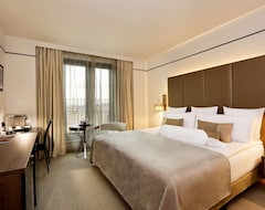 Khách sạn Melia Berlin (Berlin, Đức)