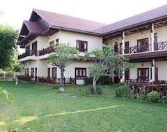 Khách sạn Hotel Senesothxeune (Champasak, Lào)