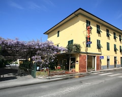 Khách sạn Hotel Stipino (Lucca, Ý)