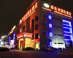 Vienna Hotel Suzhou Luokou Furniture Store (Suzhou, China)