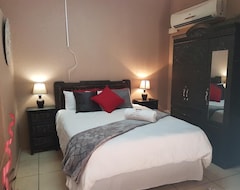 Khách sạn Delvegas Guest House (Delmas, Nam Phi)