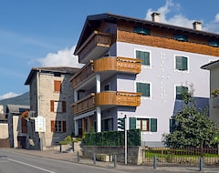 Khách sạn Hotel Franca (Tovo di Sant'Agata, Ý)