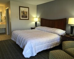 Hotelli Rodeway Inn & Suites (Forest Hills, Amerikan Yhdysvallat)