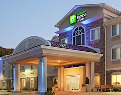 Holiday Inn Express and Suites Meriden, an IHG Hotel (Meriden, USA)