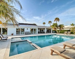 Casa/apartamento entero New! Lavish Vero Beach Escape W/pool, Hot Tub+dock (Vero Beach, EE. UU.)
