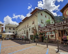 Khách sạn Hotel Garni Snaltnerhof (St. Ulrich, Ý)