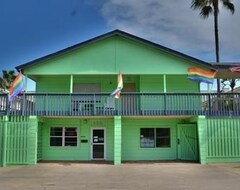 Upper Deck Hotel And Bar - Adults Only (South Padre Island, USA)