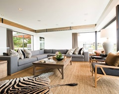 Aparthotel Collection Luxury Accommodation Simola House (Knysna, Južnoafrička Republika)
