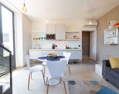 Cijela kuća/apartman Suite Apartment - Fast Wifi - A / C - Supermarket & Shops -Exclusive Suntripsicily (Riposto, Italija)