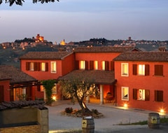 Hotel Villa Venti (Roncofreddo, Italy)