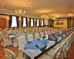 Hotelli Hotel Villa Classica (Pápa, Unkari)