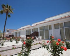 Huoneistohotelli Eliofos Elegant Maisonettes (Latchi, Kypros)