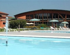 Otel Cremona Palace (Cremona, İtalya)