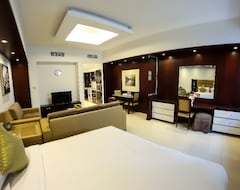 Arcadia Hotel Apartments (Dubai, Birleşik Arap Emirlikleri)