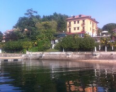 Hotel Lido (Angera, Italy)