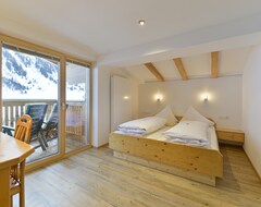 Hotel Pension Widderstein (Lech am Arlberg, Austria)