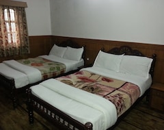 Bed & Breakfast Travel Stay Residency (Ooty, Indija)