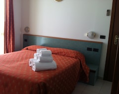 Hotel Villa Serena (Loano, Italy)