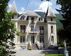 Hotel Le Castel de la Pique (Bagnères-de-Luchon, France)