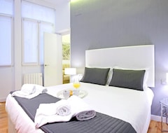 Hotel Prado Suite - Madflats Collection (Madrid, Spain)