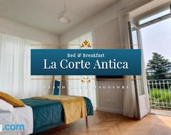 Bed & Breakfast B&B La Corte Antica - Luino Lago Maggiore (Luino, Italia)