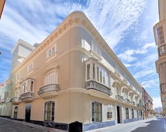 Hotel Tandem Palacio Veedor De Galeras Suites (Cádiz, Spain)