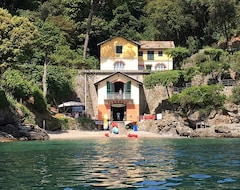 Koko talo/asunto Next To Portofino, Fantastic Location (Portofino, Italia)