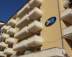 Hotel Residence T2 (Rímini, Italia)