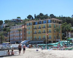 Hotel Jasmin (Diano Marina, Italy)