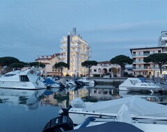 Khách sạn Hotel Mare (Lignano Sabbiadoro, Ý)