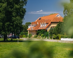 Khách sạn Hotel Brinckmansdorf (Rostock, Đức)