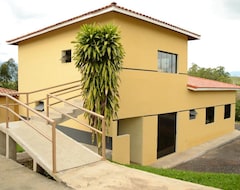 Hostel Eldorado (Cachoeira Paulista, Brazil)