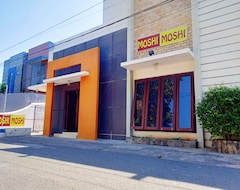 Otel Moshi Moshi (Probolinggo, Endonezya)