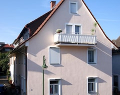 Khách sạn Haus Rebstein (Immenstaad, Đức)