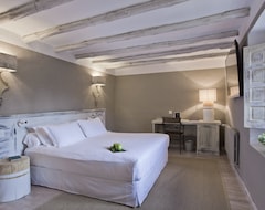 Khách sạn Pamplona El Toro Hotel & Spa (Pamplona, Tây Ban Nha)