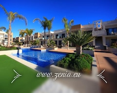 Hele huset/lejligheden La Zenia Beach Luxurious Groundfloor In Front Of Swimming Pool 4 Or 8 Persons (La Zenia, Spanien)