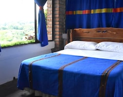 Guesthouse The Mayan Grouper (Suchitoto, El Salvador)