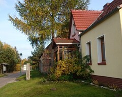 Tüm Ev/Apart Daire Vacation In The Forest House; Ideal For Swimming, Hiking, Biking, Hunting, Fishing, Canoeing .. (Fürstenberg, Almanya)