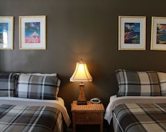 Khách sạn International Hotel & Suites (Palm Desert, Hoa Kỳ)