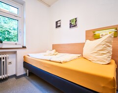 Hostel DJH Jugendherberge Cappenberger See (Luenen, Njemačka)