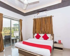 Khách sạn OYO 12935 Hotel Shrushti Inn (Mahabaleshwar, Ấn Độ)