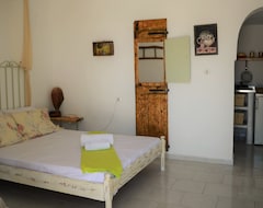 Guesthouse Sweet Home Provatas (Achivadolimni, Greece)