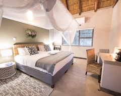 Khách sạn Bushbaby River Lodge (Hoedspruit, Nam Phi)
