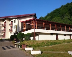 Hotel Mladost (Foca, Bosnien-Hercegovina)